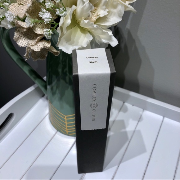 Complex Culture Contour Blush Brush - Picture 4 of 4